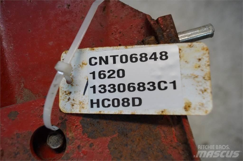 Case IH 1620 Sypače písku a soli