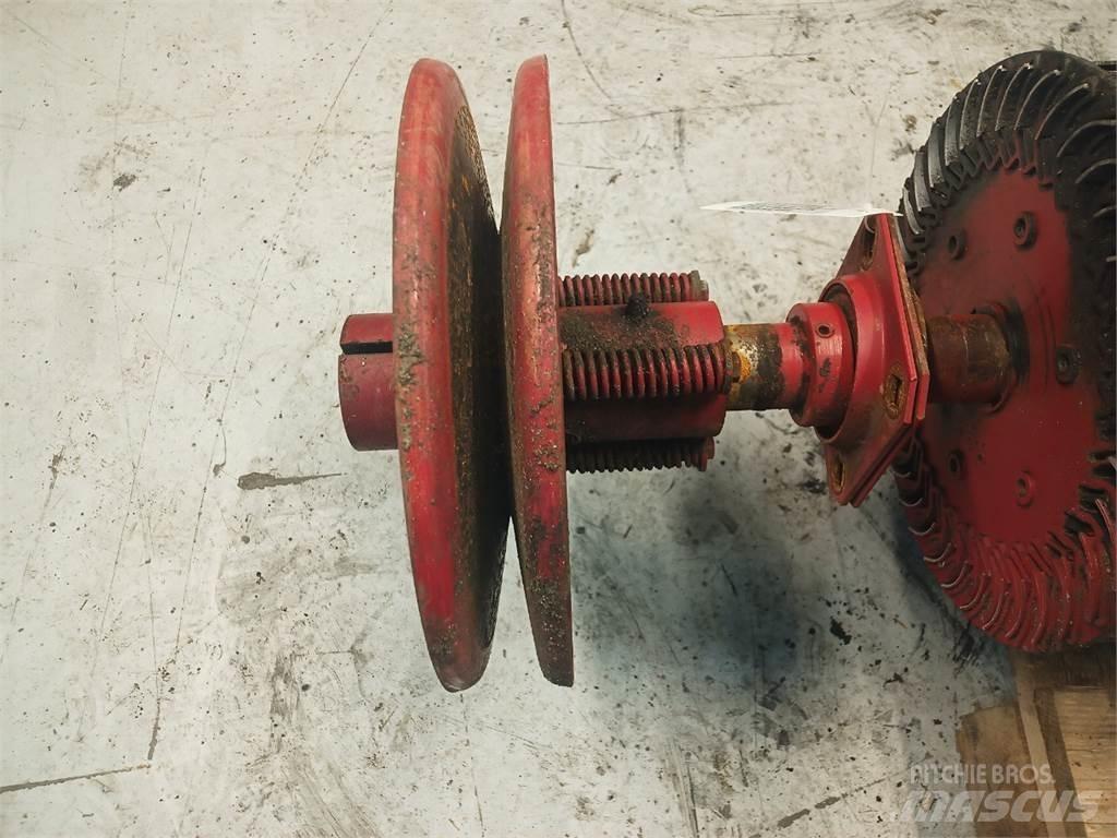 Case IH 2388 Sypače písku a soli