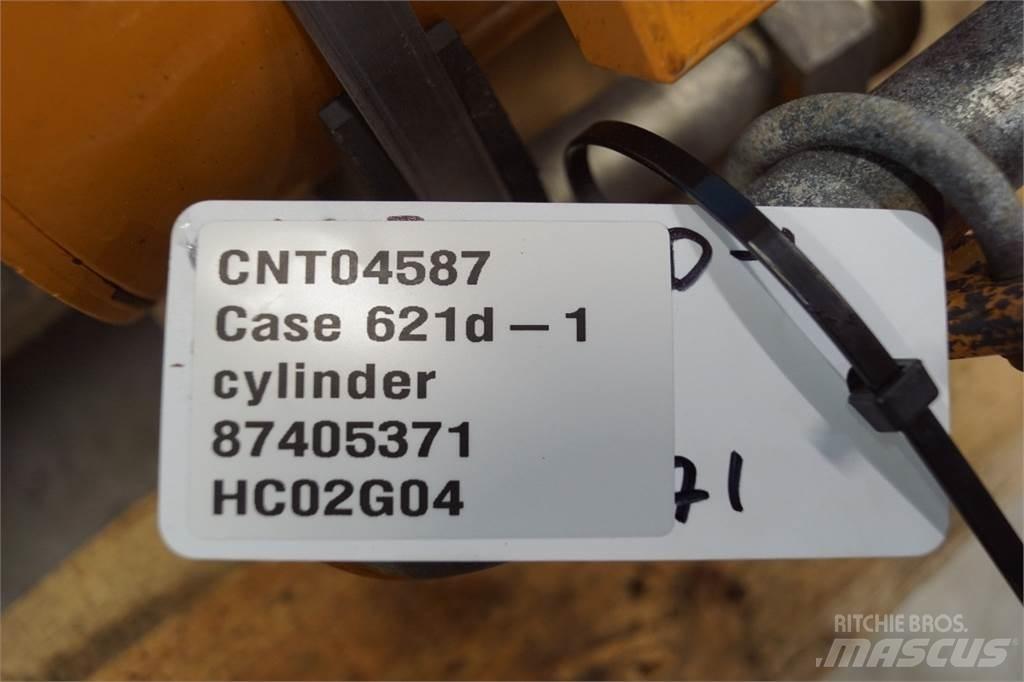 Case IH 621D Výložníky a lžíce