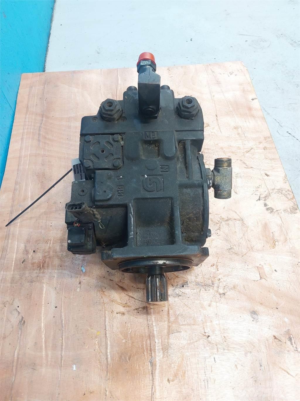 Case IH 7010 Hydraulika