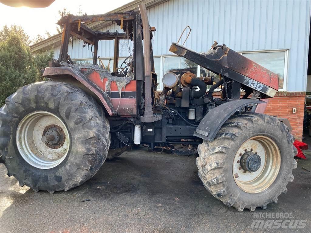 Case IH 7130 Traktory