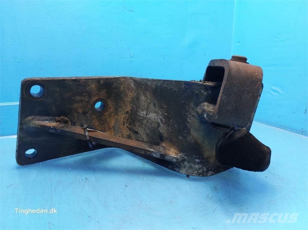 CASE Puma 185 Kabiny a interiér