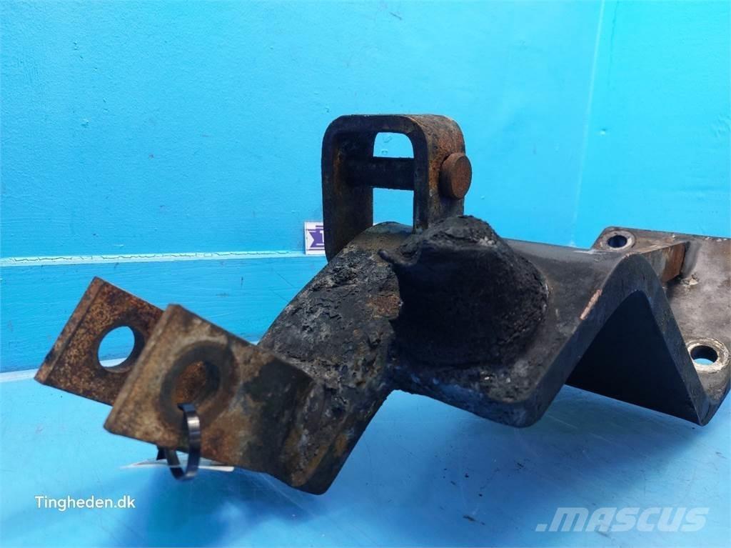 CASE Puma 185 Kabiny a interiér