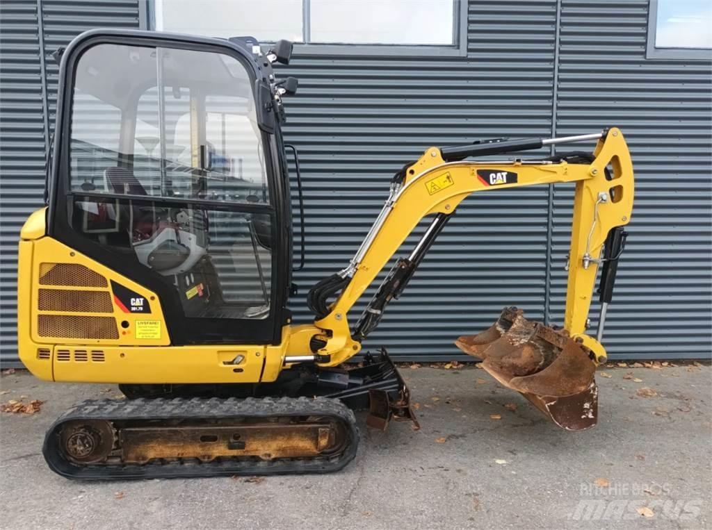 CAT 301,7d Mini rýpadla < 7t