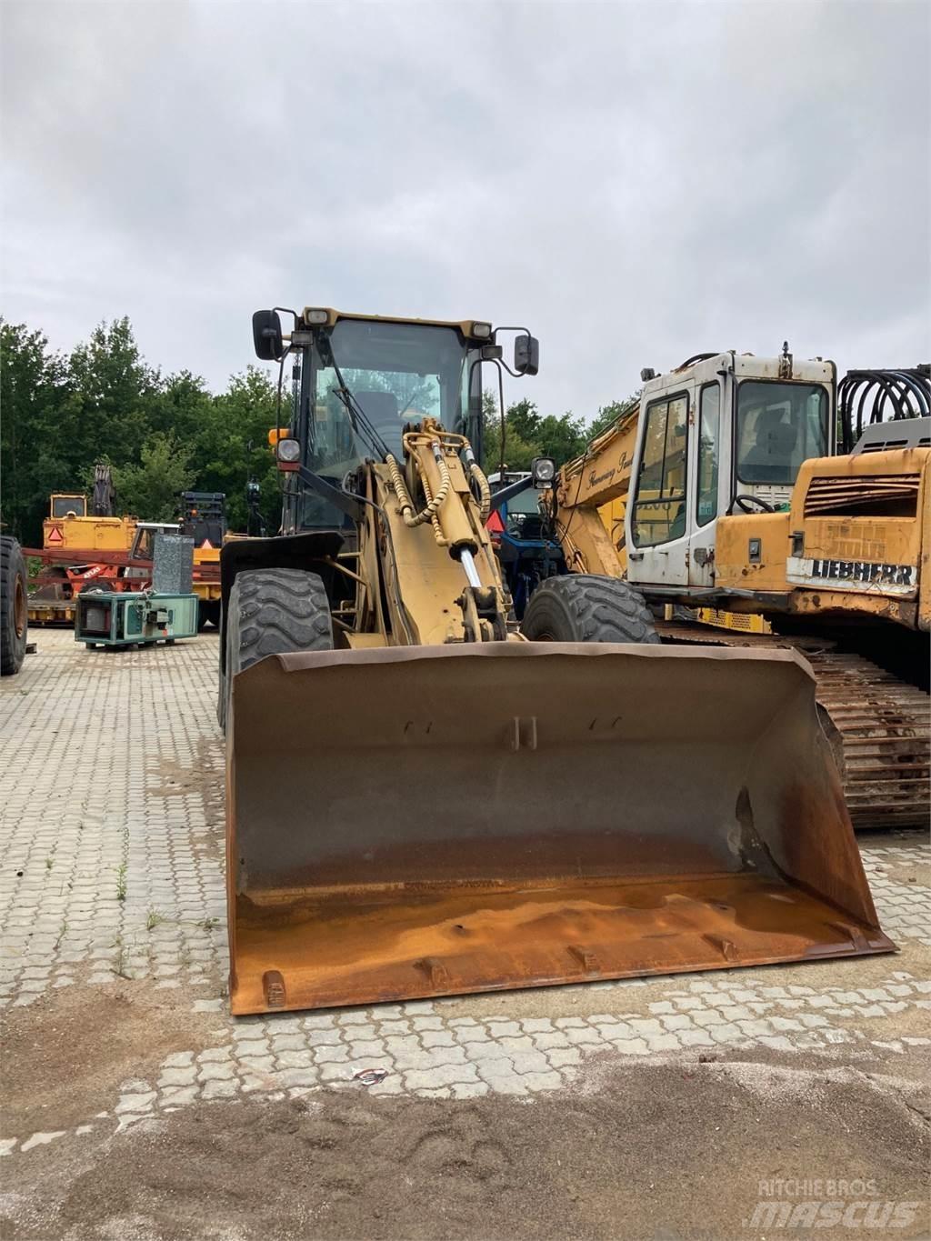 CAT 924G Kolové nakladače