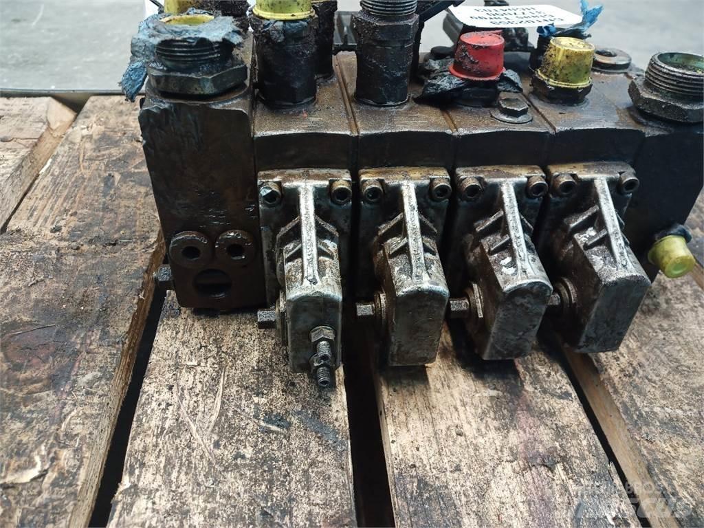 CLAAS Targo K70 Hydraulika