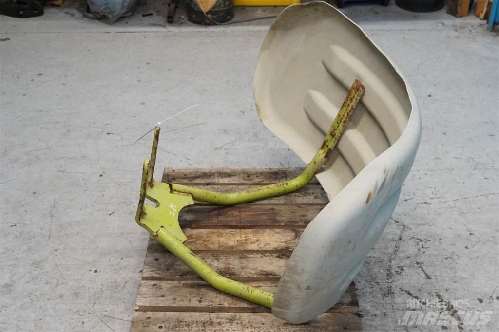 CLAAS Targo K70 Prosévací lopaty