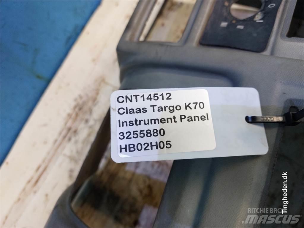 CLAAS Targo K70 Kabiny a interiér