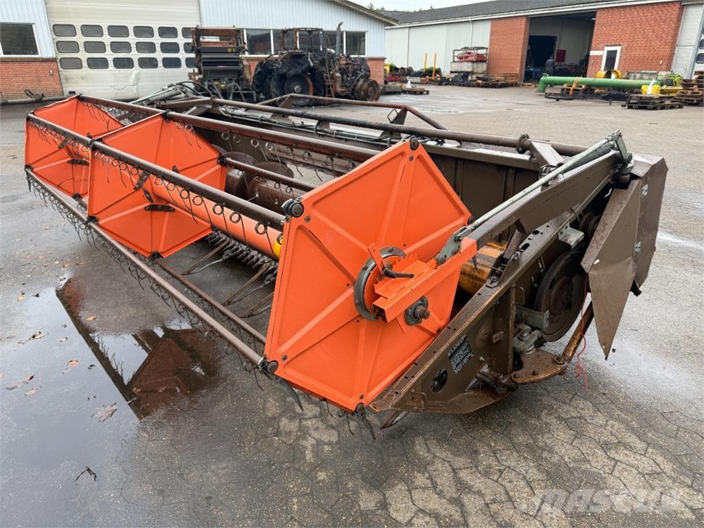 Dronningborg 14 Příslušenství a náhradní díly ke kombajnům