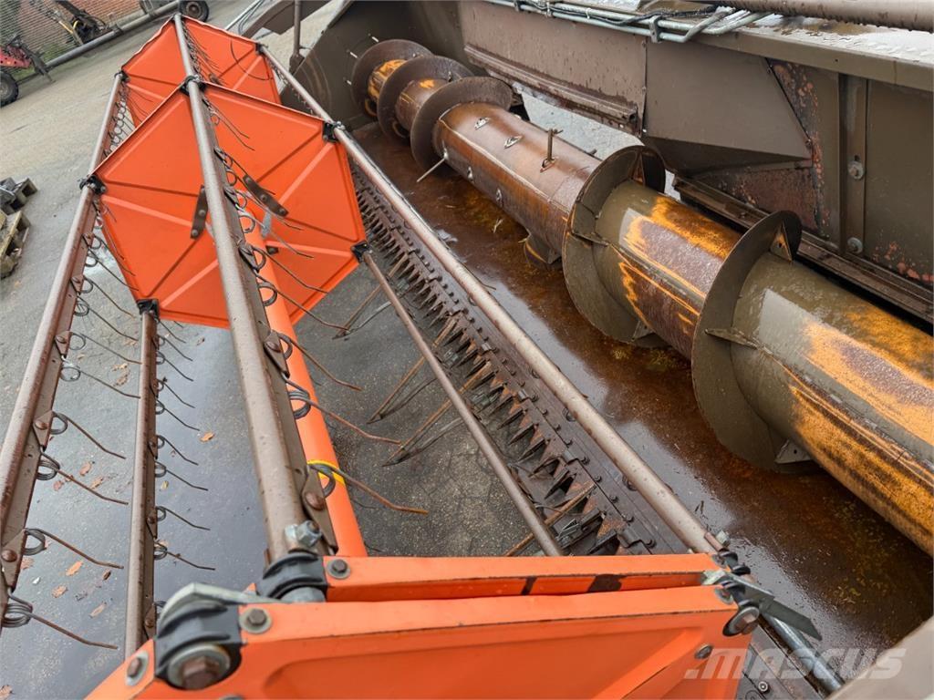 Dronningborg 14 Příslušenství a náhradní díly ke kombajnům