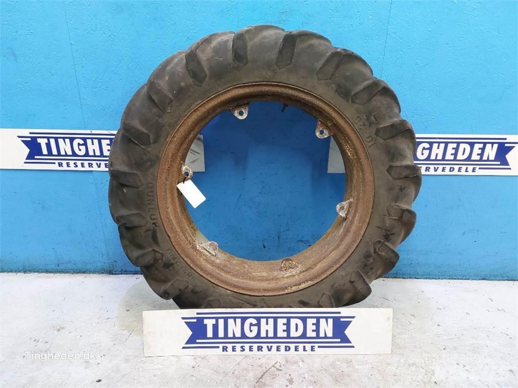 Dunlop 28 10-28 Pneumatiky, kola a ráfky