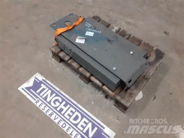 Fendt 6335 Příslušenství a náhradní díly ke kombajnům