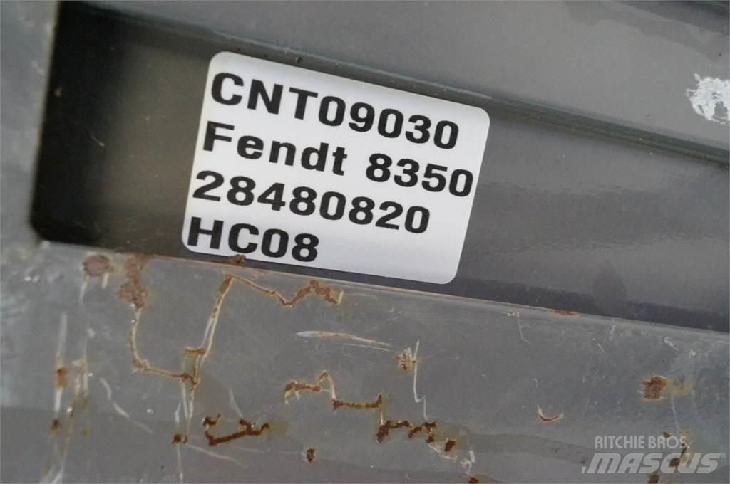 Fendt 8350 Sypače písku a soli