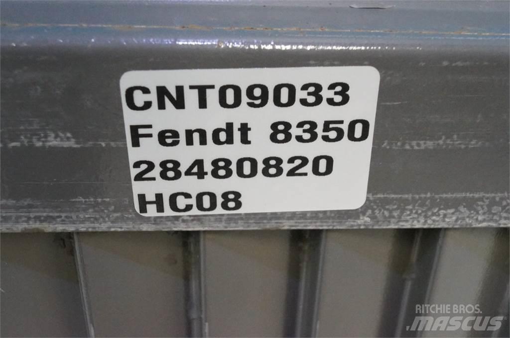 Fendt 8350 Sypače písku a soli