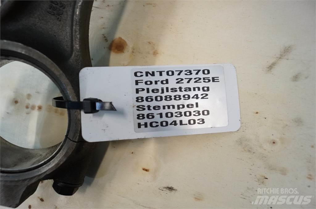 Ford 2725E Motory