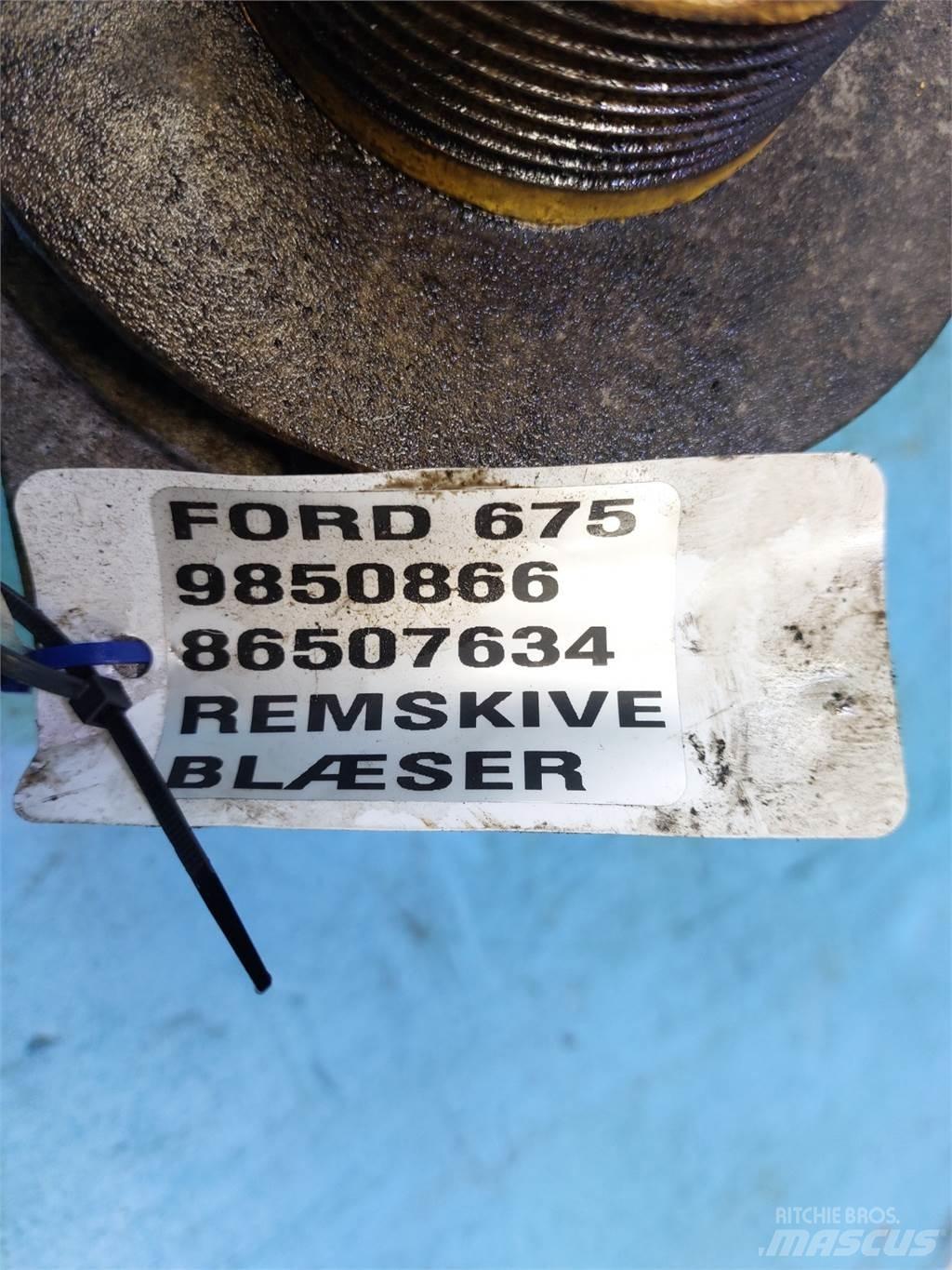 Ford 675 Motory