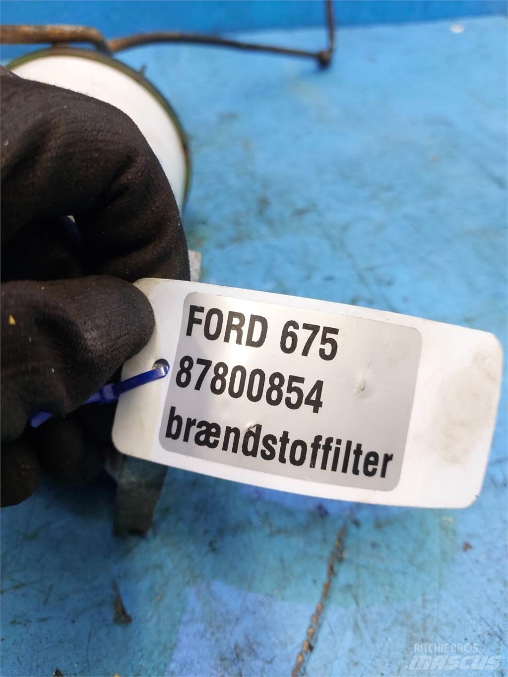 Ford 675 Motory