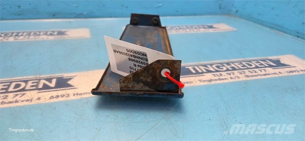 Ford 7710 Další příslušenství k traktorům