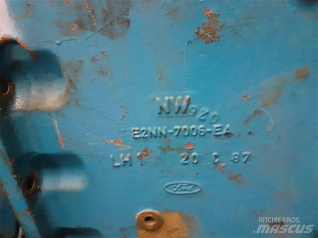 Ford 8210 Převodovka