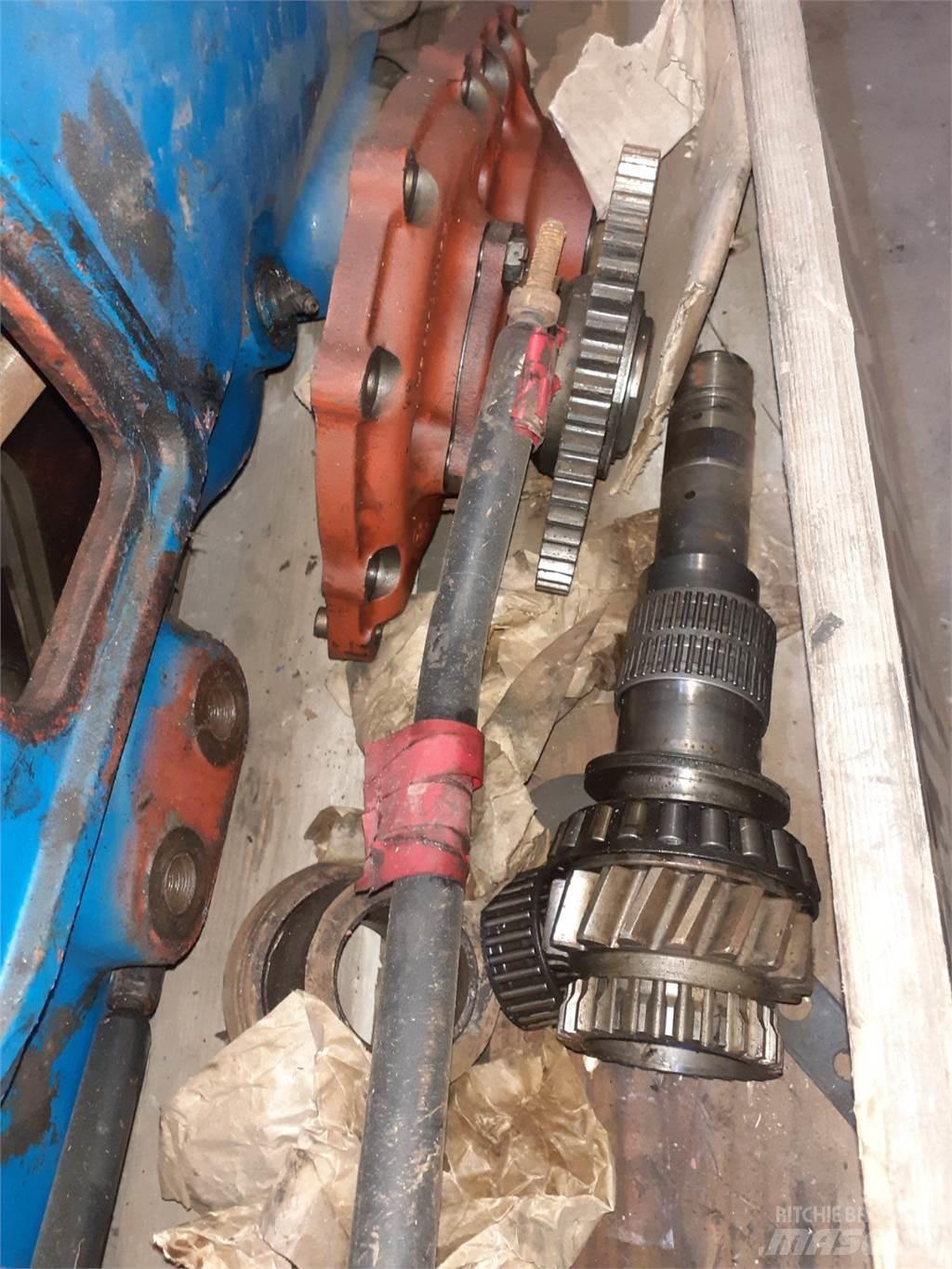 Ford 8210 Převodovka