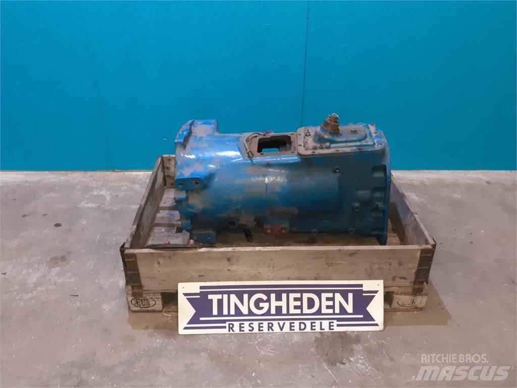Ford 8210 Převodovka