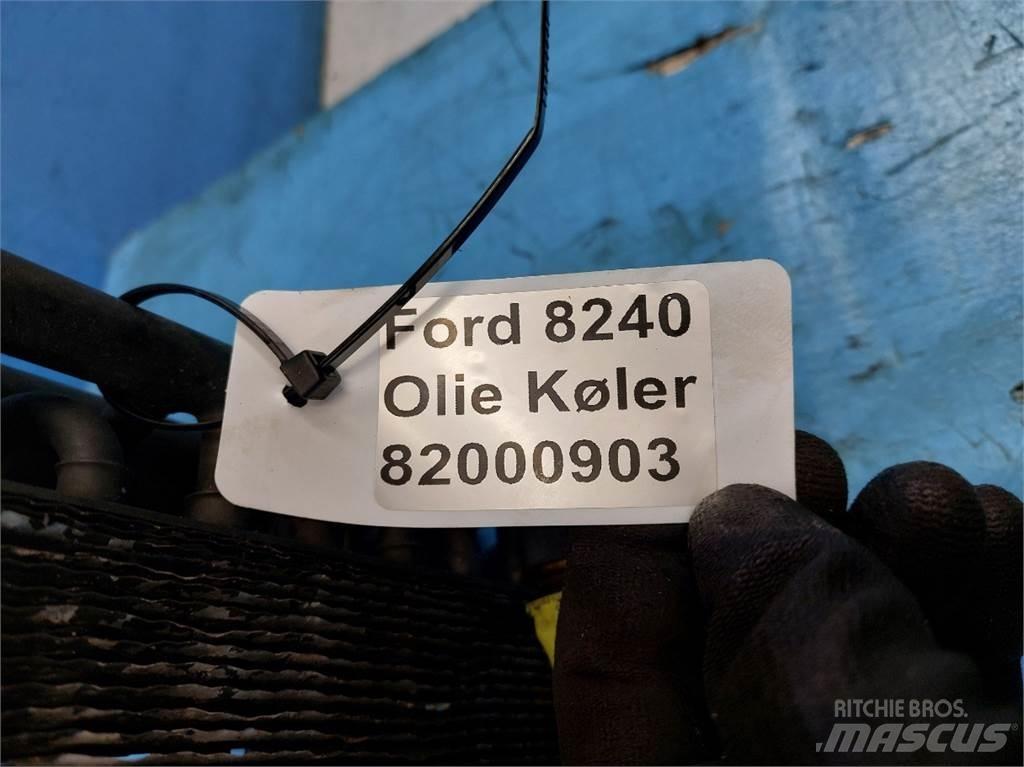 Ford 8240 Radiátory