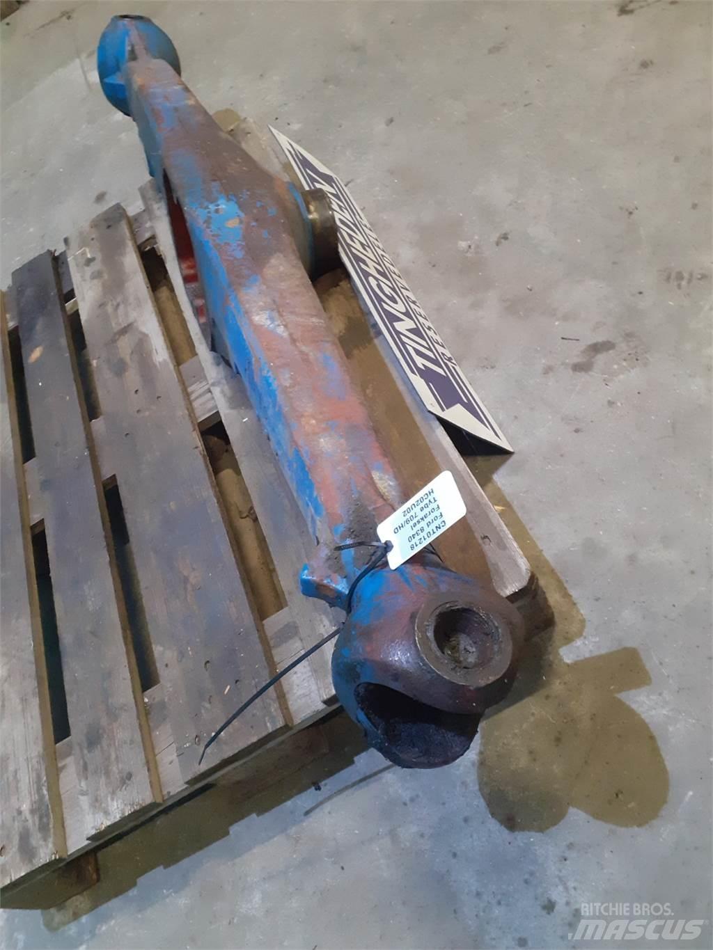 Ford 8340 Další příslušenství k traktorům