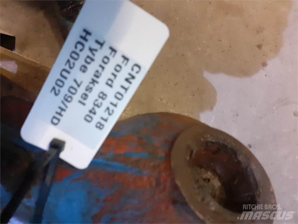 Ford 8340 Další příslušenství k traktorům