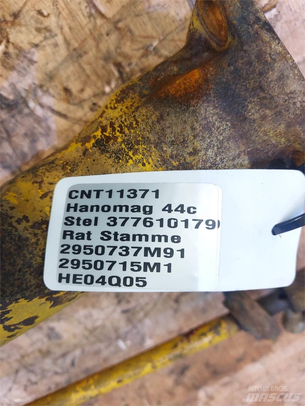  Hannonag 44C Kabiny a interiér