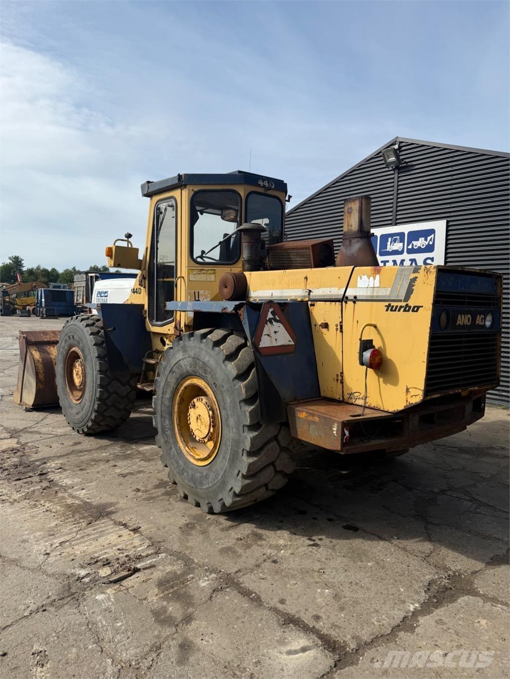 Hanomag 44D Kolové nakladače