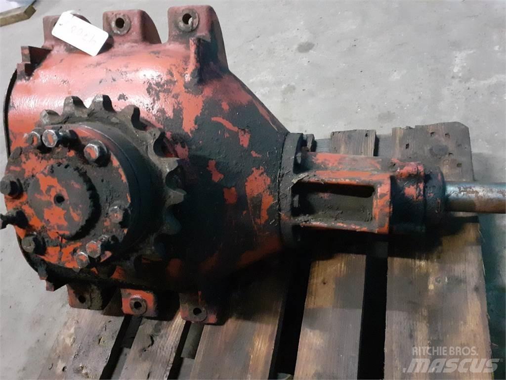 Hesston 4700 Převodovka