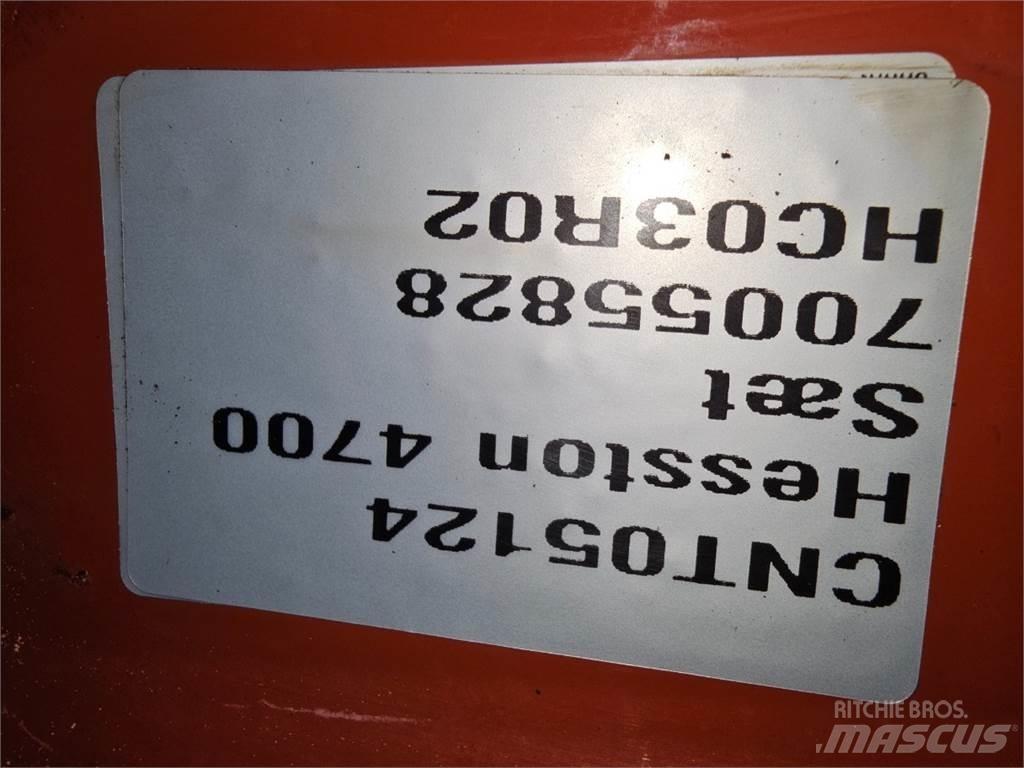 Hesston 4700 Stroje na sklizeň pícnin-příslušenství