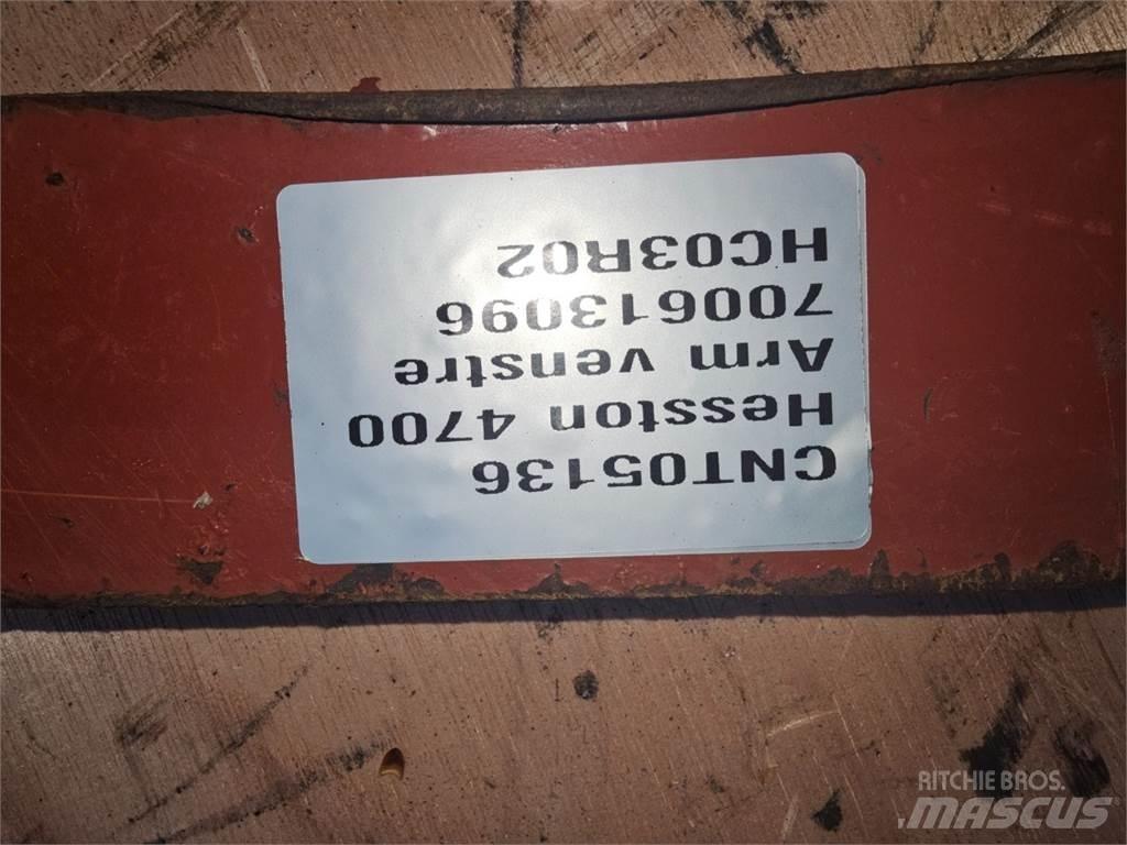 Hesston 4700 Další