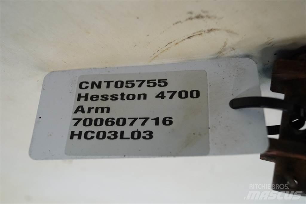 Hesston 4700 Stroje na sklizeň pícnin-příslušenství