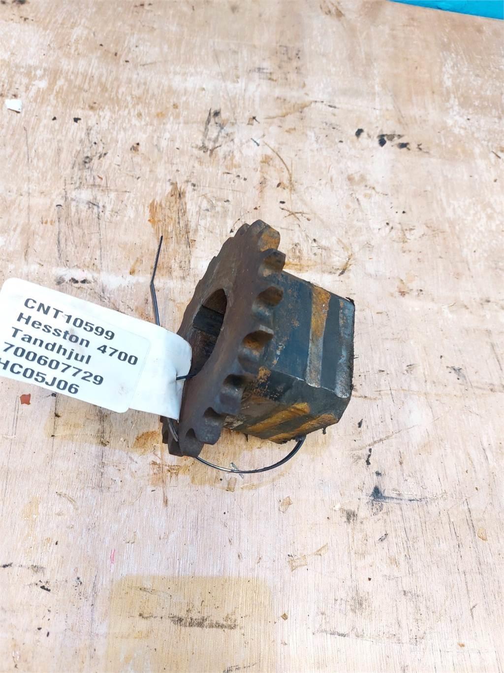 Hesston 4700 Další