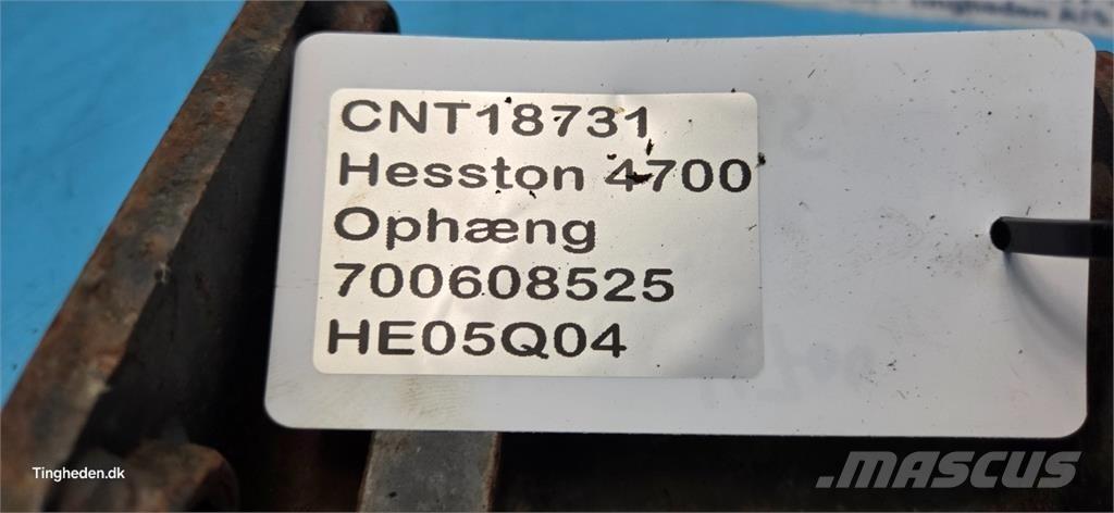 Hesston 4700 Stroje na sklizeň pícnin-příslušenství