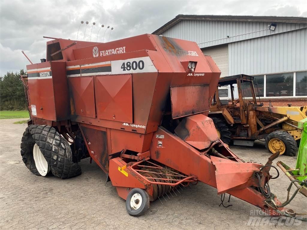 Hesston 4800 Lis na hranaté balíky