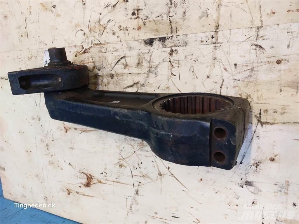 Hesston 4860 Převodovka