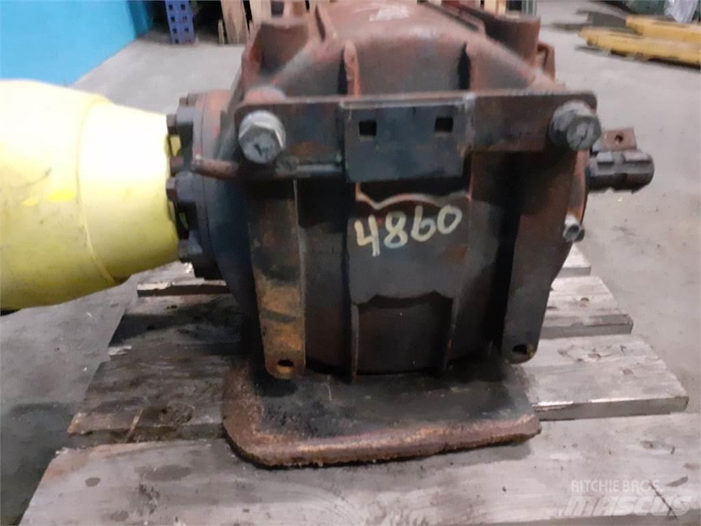 Hesston 4860S Převodovka