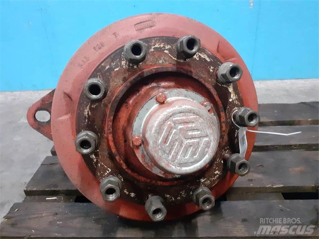 Hesston 4900 Nápravy