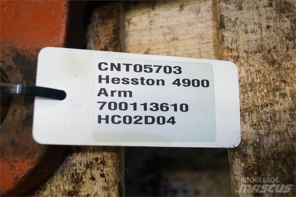 Hesston 4900 Čelisti na balíky