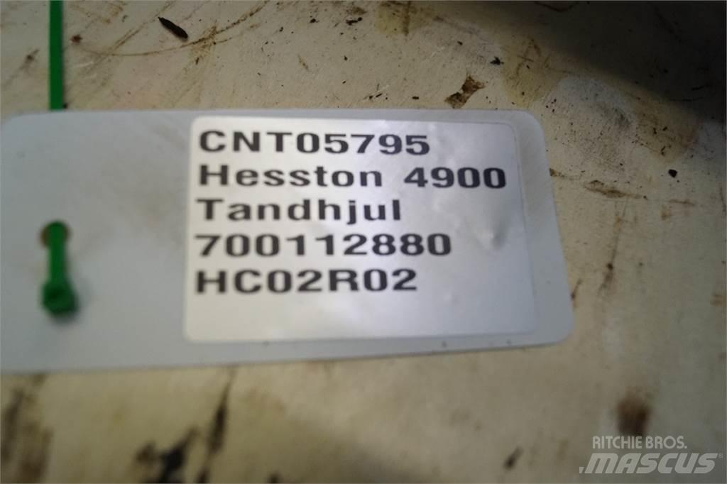 Hesston 4900 Stroje na sklizeň pícnin-příslušenství