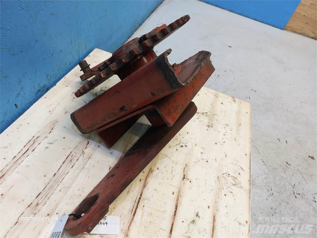 Hesston 4900 Převodovka