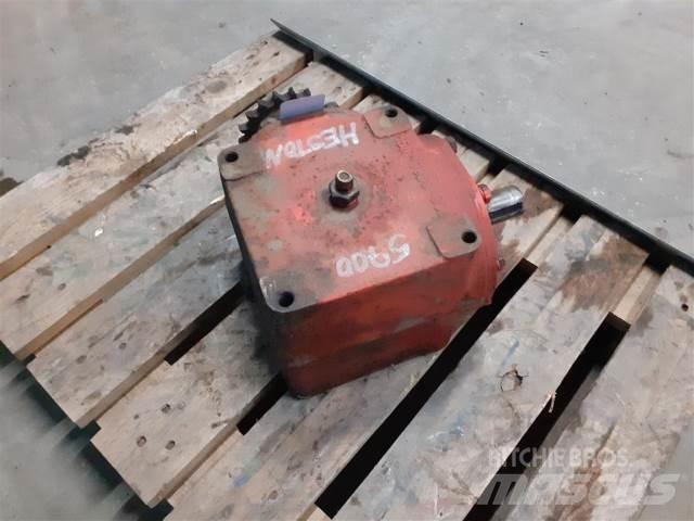 Hesston 5700 Převodovka