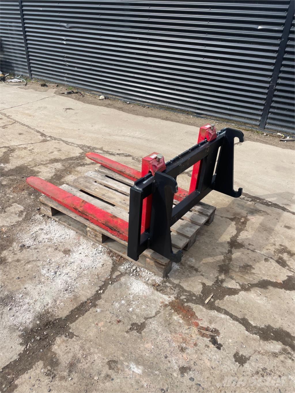 Hydrema 5000kg Vidlice