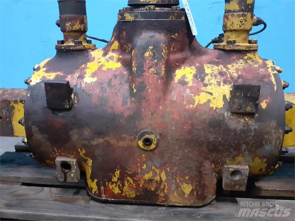 Hydrema 805 Nápravy