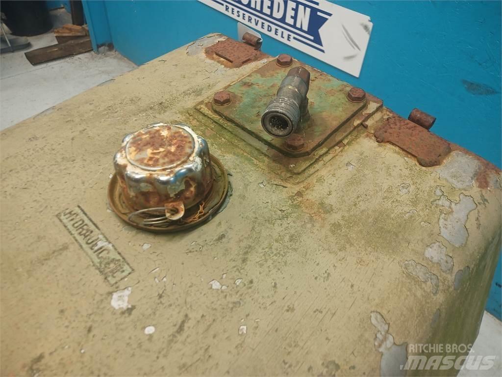 Hydrema 806 Hydraulika