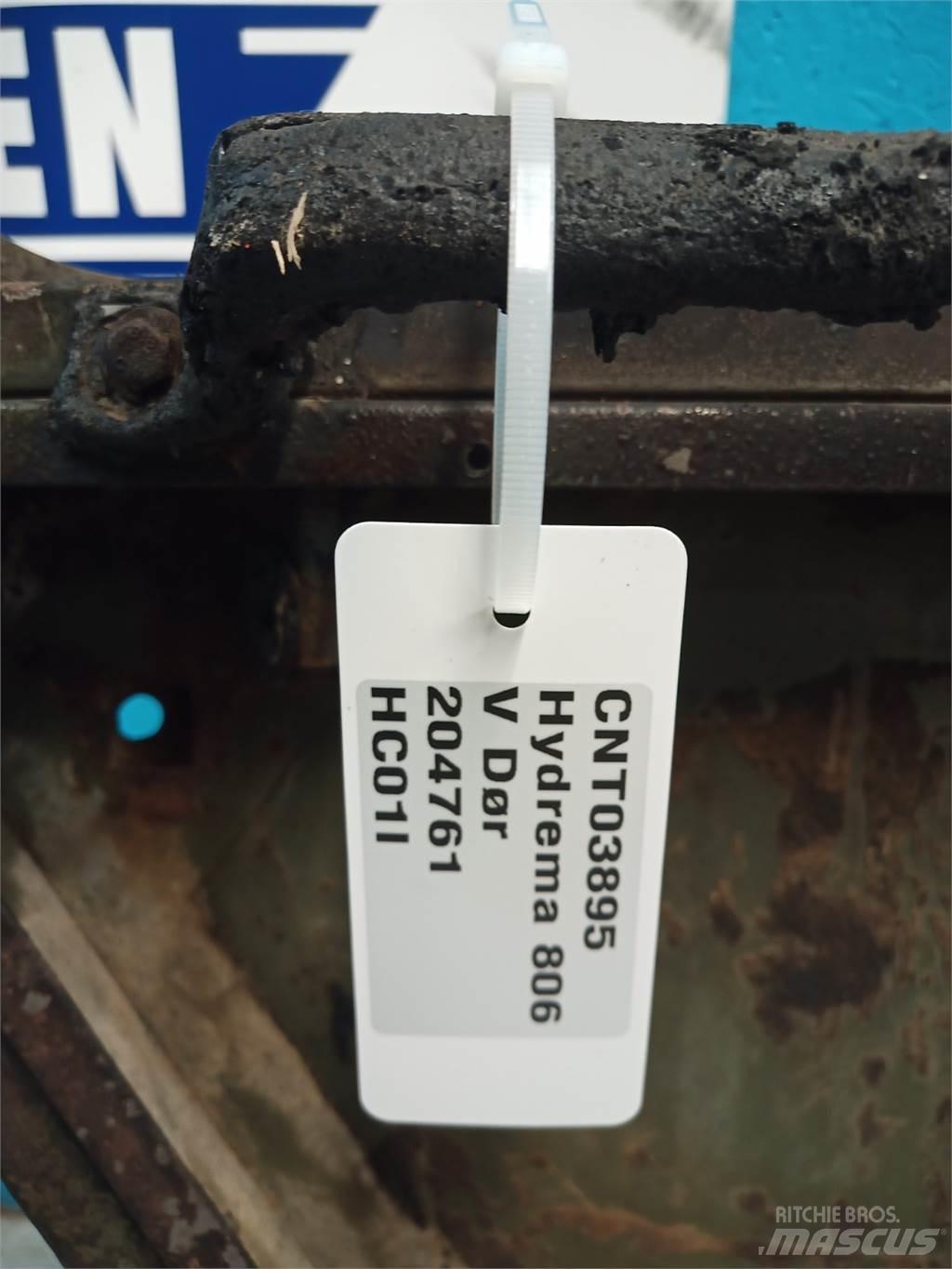 Hydrema 806 Kabiny a interiér