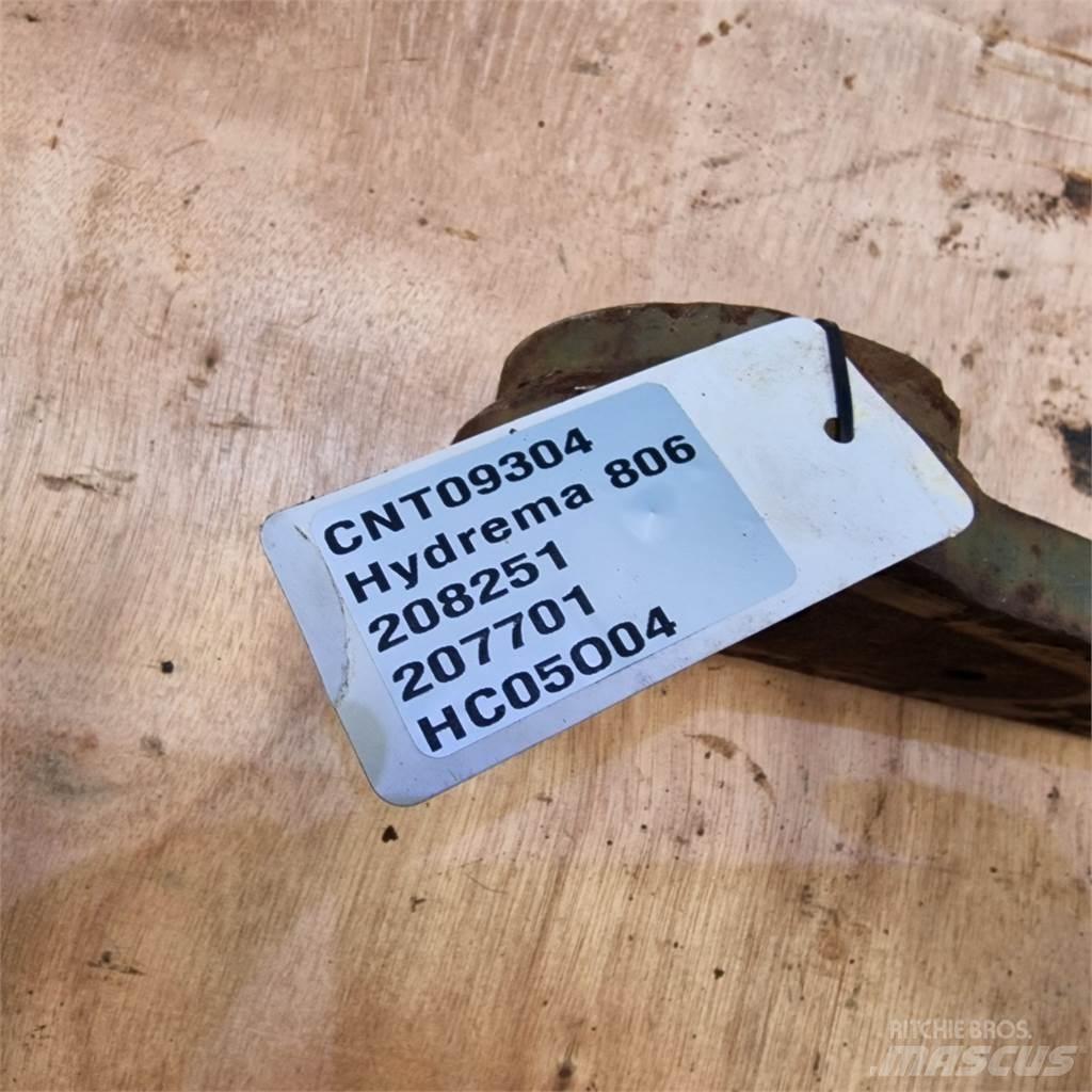Hydrema 806 Výložníky a lžíce
