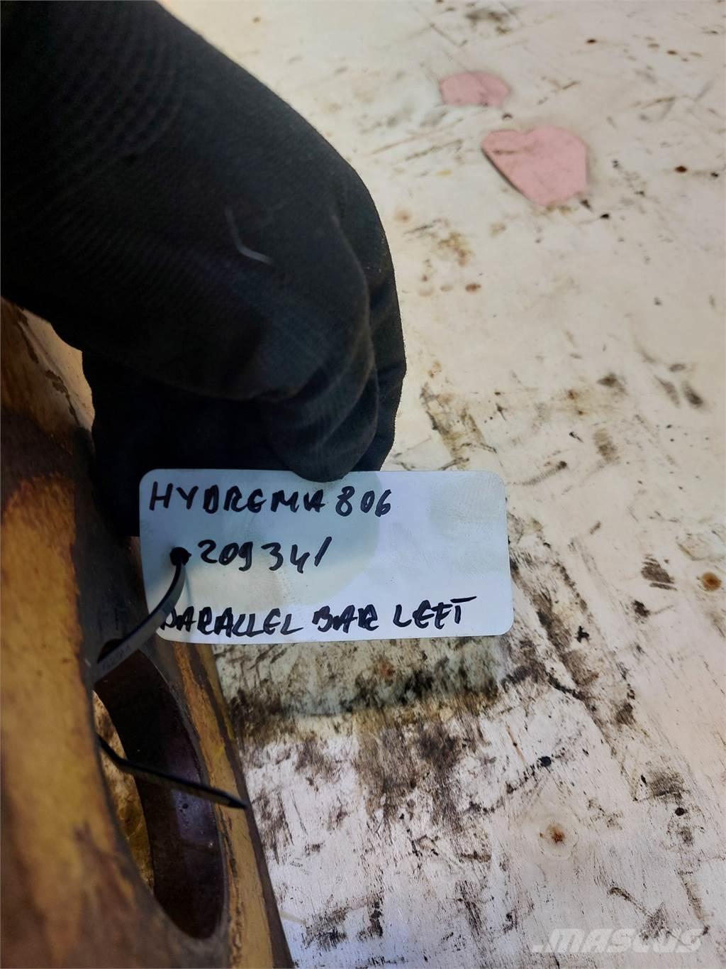Hydrema 806 Výložníky a lžíce